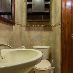 Отель WaterLoo 22 by Pro Homes Jamaica Ямайка, Кингстон - отзывы, цены и фото номеров - забронировать отель WaterLoo 22 by Pro Homes Jamaica онлайн ванная