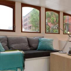 Отель Houseboat apartments - Canal Belt West area Нидерланды, Амстердам - отзывы, цены и фото номеров - забронировать отель Houseboat apartments - Canal Belt West area онлайн комната для гостей фото 2