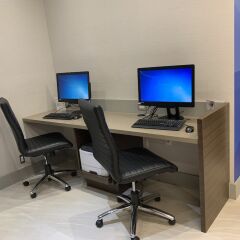 Отель Holiday Inn Express Vancouver-Metrotown (Burnaby) Канада, Бурнаби - отзывы, цены и фото номеров - забронировать отель Holiday Inn Express Vancouver-Metrotown (Burnaby) онлайн интерьер отеля фото 2