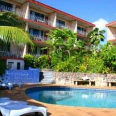 Отель Capricorn Apartment Hotel Suva Фиджи, Вити-Леву - отзывы, цены и фото номеров - забронировать отель Capricorn Apartment Hotel Suva онлайн бассейн фото 3
