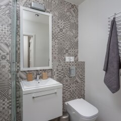 Отель Chill Apartments Mokotow Center Польша, Варшава - отзывы, цены и фото номеров - забронировать отель Chill Apartments Mokotow Center онлайн ванная фото 2
