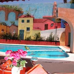Hotel Zihuatanejo Centro бассейн