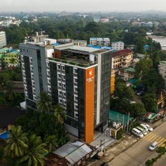 Hlaine Tet Hotel in Yangon, Myanmar from 147$, photos, reviews - zenhotels.com balcony