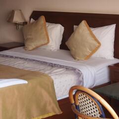 Отель Richman Poorman Guesthouse комната для гостей