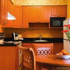 Отель Sunset Inn and Suites Канада, Ванкувер - отзывы, цены и фото номеров - забронировать отель Sunset Inn and Suites онлайн в номере