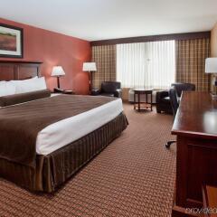 Отель Crowne Plaza Cleveland South-Independence удобства в номере фото 2