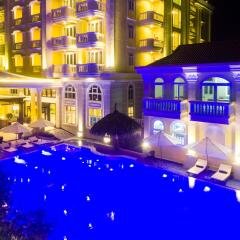 Отель Le Pavillon Hoi An Luxury Resort & Spa бассейн