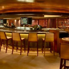 Отель Hilton Hawaiian Village Waikiki Beach Resort гостиничный бар