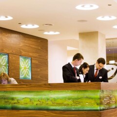 Отель Krakow Hilton Garden Inn Польша, Краков - отзывы, цены и фото номеров - забронировать отель Krakow Hilton Garden Inn онлайн интерьер отеля