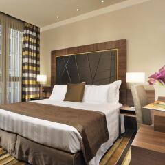 Отель Uptown Palace 4* Стандартный номер с различными типами кроватей фото 5