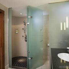 Отель Crowne Plaza London - Heathrow ванная фото 2