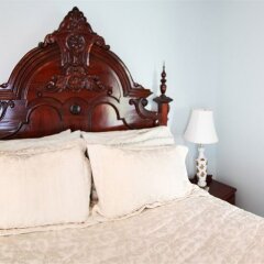 Отель Amethyst Inn at Regents Park Канада, Виктория - 1 отзыв об отеле, цены и фото номеров - забронировать отель Amethyst Inn at Regents Park онлайн сейф в номере
