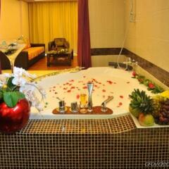 Hollywood Hills Hotel And Apartments Лос-Анджелес ванная