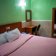 Отель 1st Delightsome House and Suites комната для гостей фото 5