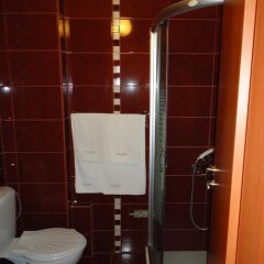 Family Hotel Enica Правец ванная