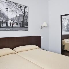 Отель Hostal T4 комната для гостей фото 5
