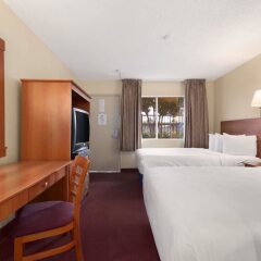 Отель Days Inn Las Vegas at Wild Wild West Gambling Hall США, Лас-Вегас - 8 отзывов об отеле, цены и фото номеров - забронировать отель Days Inn Las Vegas at Wild Wild West Gambling Hall онлайн комната для гостей фото 4