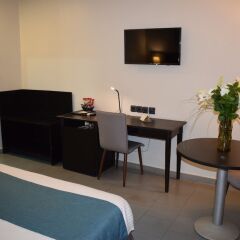 Отель Hôtel & Restaurant Farid удобства в номере