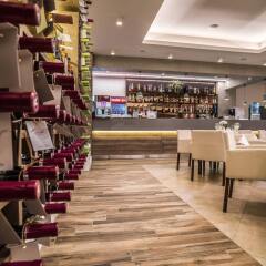 Отель Perelik Hotel Болгария, Пампорово - отзывы, цены и фото номеров - забронировать отель Perelik Hotel онлайн гостиничный бар