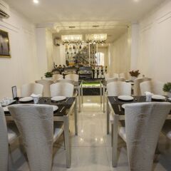 Golden Star Hotel - 60 Le Thanh Ton питание фото 2