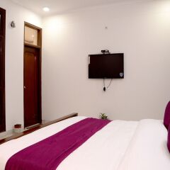 Отель OYO 4492 Home Stay Sukh Vilas удобства в номере