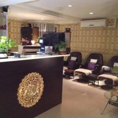 Moom Pon Khlai Hostel & Spa интерьер отеля