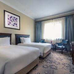 Отель Mercure Shanghai Hongqiao Airport Китай, Шанхай - отзывы, цены и фото номеров - забронировать отель Mercure Shanghai Hongqiao Airport онлайн комната для гостей фото 5