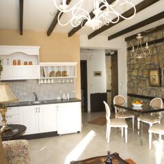 Отель Archontiko Emmanouilidi Suites в номере фото 2