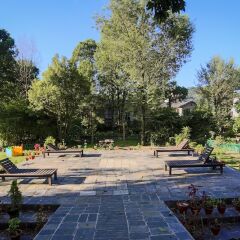 Отель Atithi Resort & Spa Непал, Покхара - отзывы, цены и фото номеров - забронировать отель Atithi Resort & Spa онлайн приотельная территория