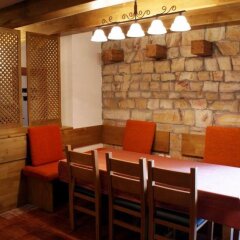 Отель Rodope Nook Guest house Чепеларе развлечения