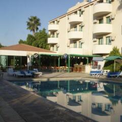 Отель Aparthotel Mandalena бассейн фото 2
