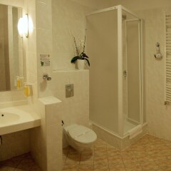 Hotel Babylon Либерец ванная