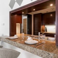 Апартаменты One Perfect Stay - Studio at Burj Views в номере