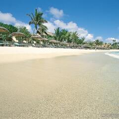 Отель Constance Belle Mare Plage пляж фото 2