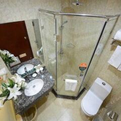 Отель Green Tree Inn Xian East Xiaozhai Road Dayanta Express Hotel Китай, Сиань - отзывы, цены и фото номеров - забронировать отель Green Tree Inn Xian East Xiaozhai Road Dayanta Express Hotel онлайн ванная