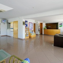 Отель Parque Mourabel, Oasis Village, Pe do Lago Португалия, Пешао - 1 отзыв об отеле, цены и фото номеров - забронировать отель Parque Mourabel, Oasis Village, Pe do Lago онлайн интерьер отеля