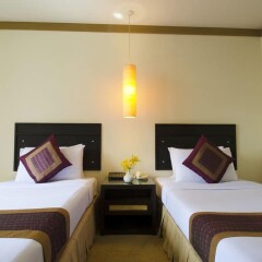 Tarntawan Place Hotel Surawong Bangkok Бангкок сейф в номере