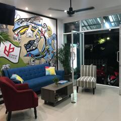 Bedbox Guesthouse & Hostel интерьер отеля