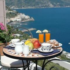 Oasis Hotel в номере