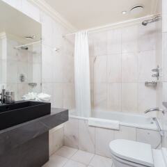 Отель Sanctum International Serviced Apartments Великобритания, Лондон - отзывы, цены и фото номеров - забронировать отель Sanctum International Serviced Apartments онлайн ванная