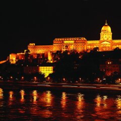 Lanchid 19 Design Hotel пляж