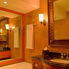Отель Hyatt Regency Kathmandu Непал, Катманду - отзывы, цены и фото номеров - забронировать отель Hyatt Regency Kathmandu онлайн ванная фото 2