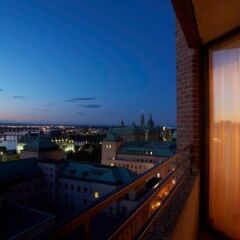 Отель National Hotel and Suites Ottawa, an Ascend Collection Hotel Канада, Оттава - отзывы, цены и фото номеров - забронировать отель National Hotel and Suites Ottawa, an Ascend Collection Hotel онлайн балкон