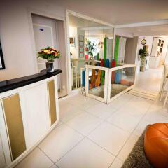 Отель Hôtel Champerret Héliopolis интерьер отеля