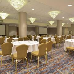 Отель Crowne Plaza Toronto Airport Канада, Торонто - отзывы, цены и фото номеров - забронировать отель Crowne Plaza Toronto Airport онлайн помещение для мероприятий