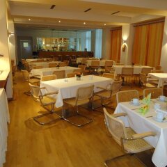Hotel Aquino Tagungszentrum Берлин питание