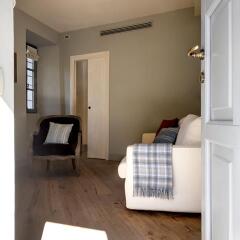 Отель Isola Bella Apartments - Via del Voltone Италия, Стреза - отзывы, цены и фото номеров - забронировать отель Isola Bella Apartments - Via del Voltone онлайн комната для гостей фото 3