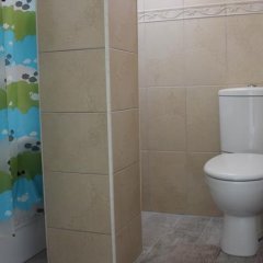 Гостиница Enola Guest House в Сочи отзывы, цены и фото номеров - забронировать гостиницу Enola Guest House онлайн ванная