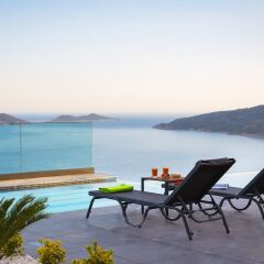 Villa Vogue by Akdenizvillam Турция, Калкан - отзывы, цены и фото номеров - забронировать отель Villa Vogue by Akdenizvillam онлайн бассейн фото 2
