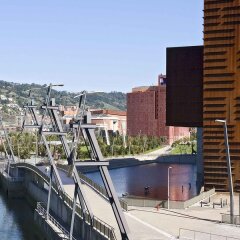 Отель Ibis Bilbao Centro бассейн